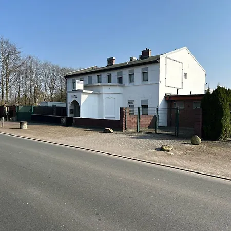 Monteurzimmer Hotel *